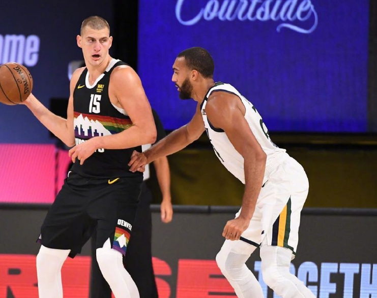 包含掘金逆转76人,萨姆·米切尔送出助攻的词条 包含掘金逆转76人,萨姆·米切尔送出助攻的词条