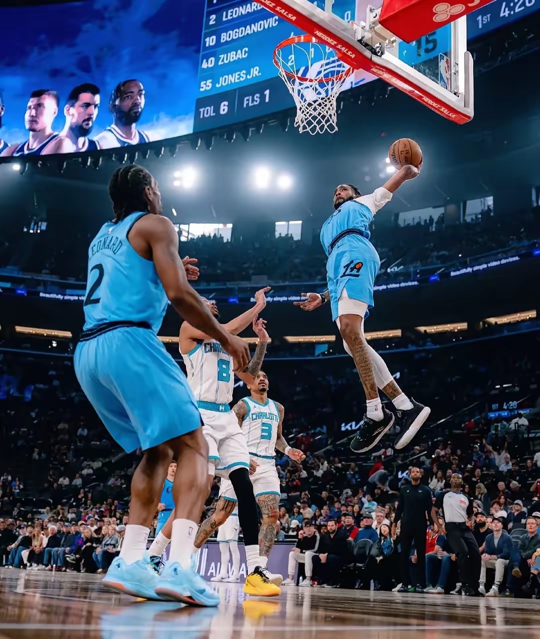 开云体育官网-关于快船擒雷霆，乔治砍下30分的信息