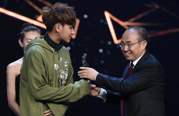 开云体育app-关于全球热议！田径场外八卦引关注的信息