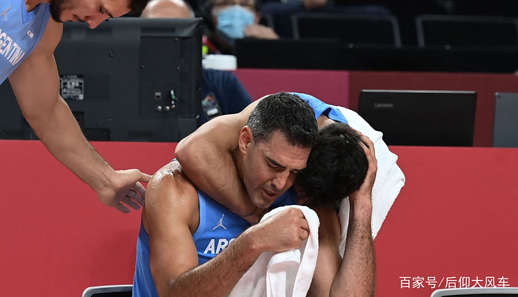 开云体育官网-史诗对决！奥运会上演极限翻盘