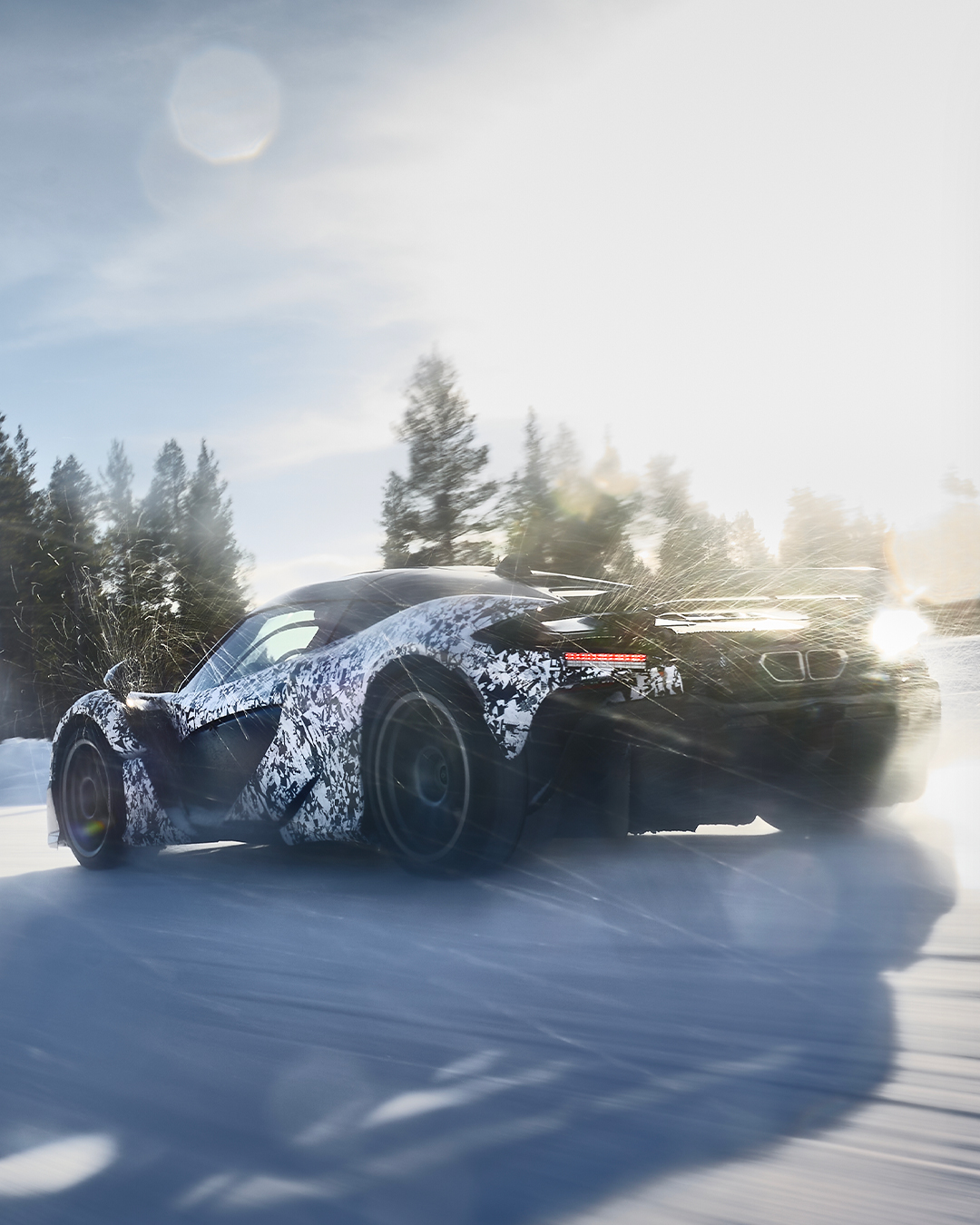 迈凯伦逆转梅赛德斯，佩雷兹状态火热的简单介绍