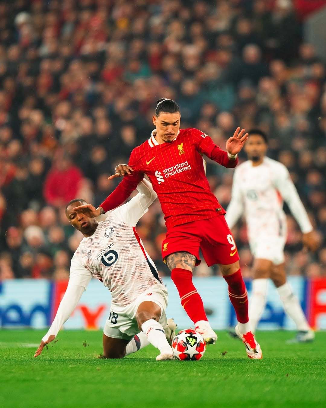 利物浦横扫里昂，阿圭罗高光表现