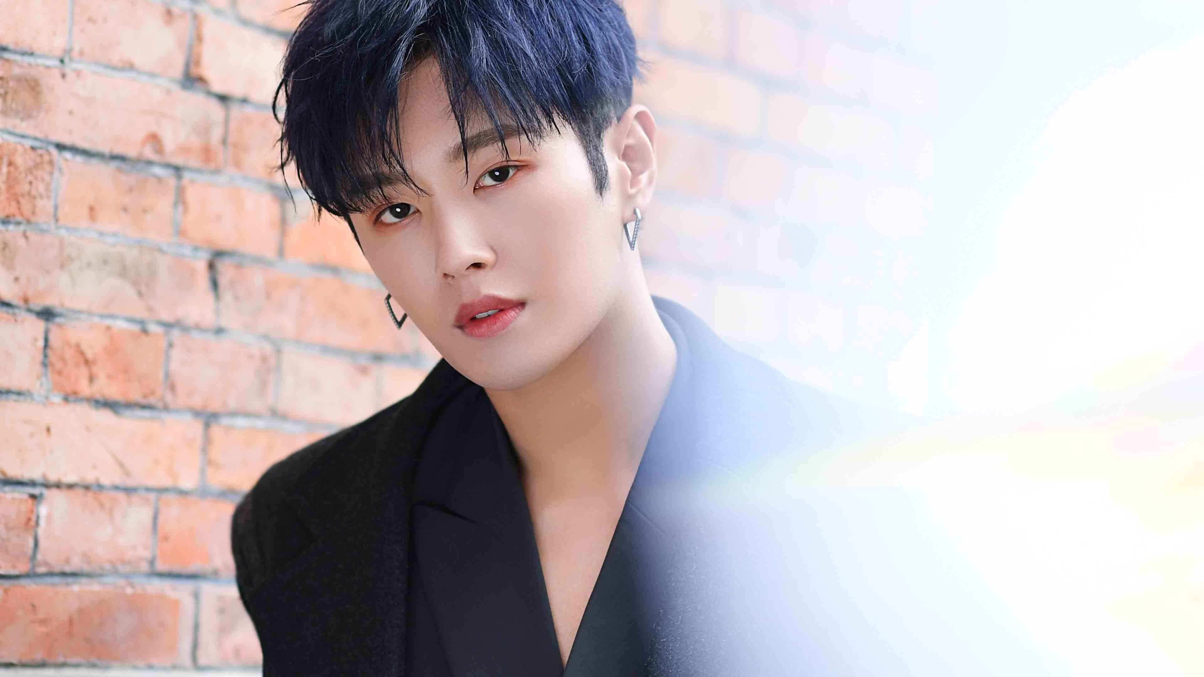 秘鲁防线铸就奇迹，姆巴佩的防守艺术—当进攻巨星化身战术铁闸