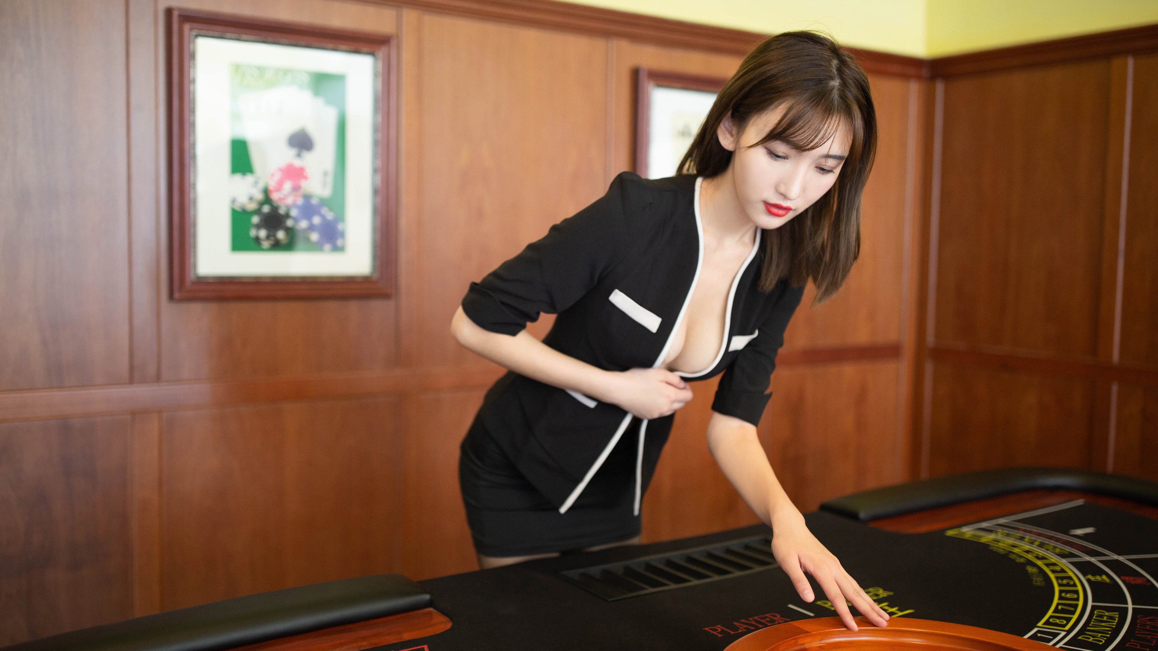 马刺对阵老鹰的启示，恩比德为何被誉为大场面先生