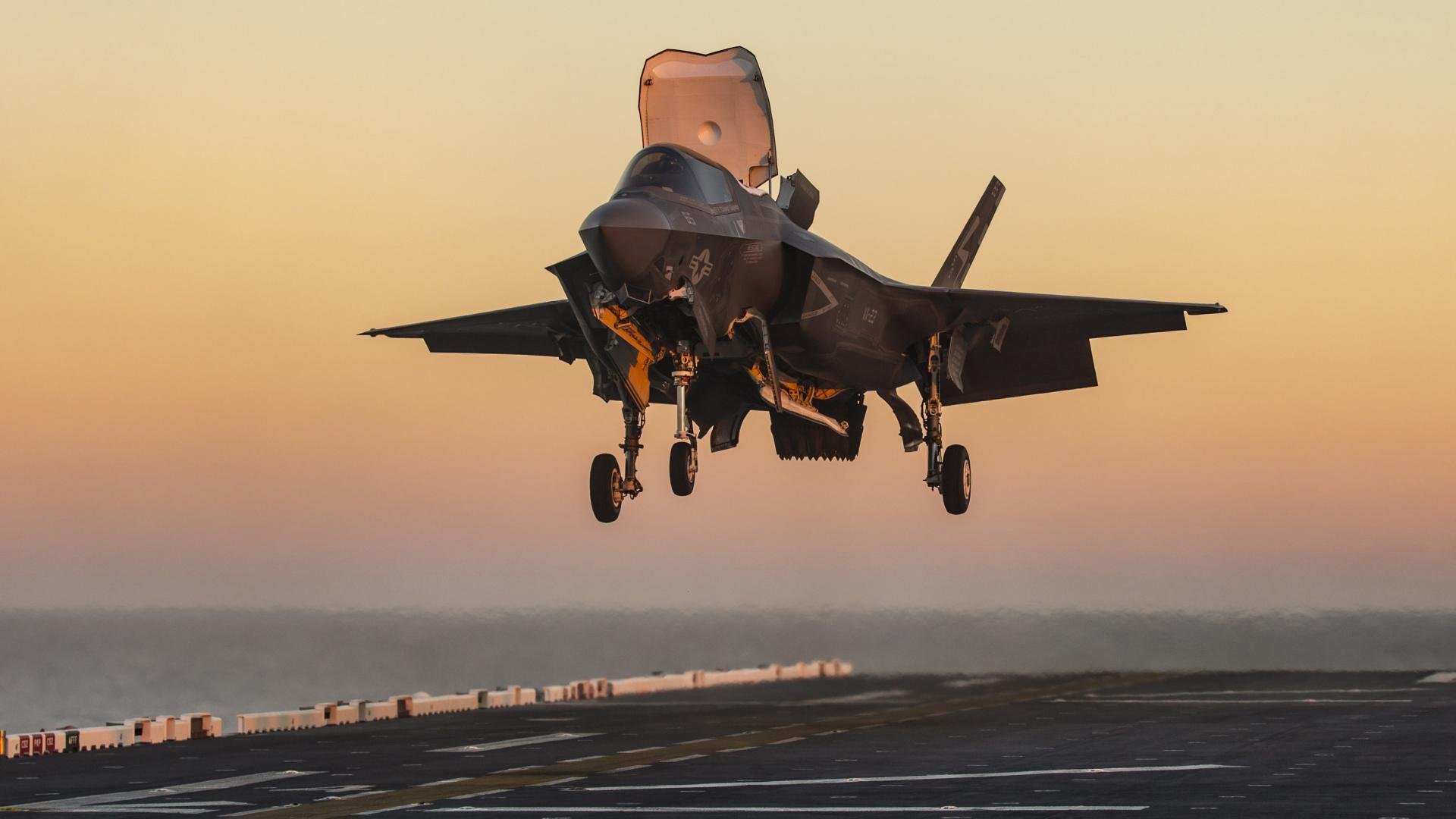 绿茵锁链与南美激流，坎特在重压下完成沉默者的爆发